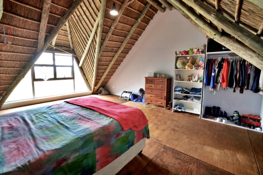 4 Bedroom Property for Sale in Stilbaai Wes Western Cape